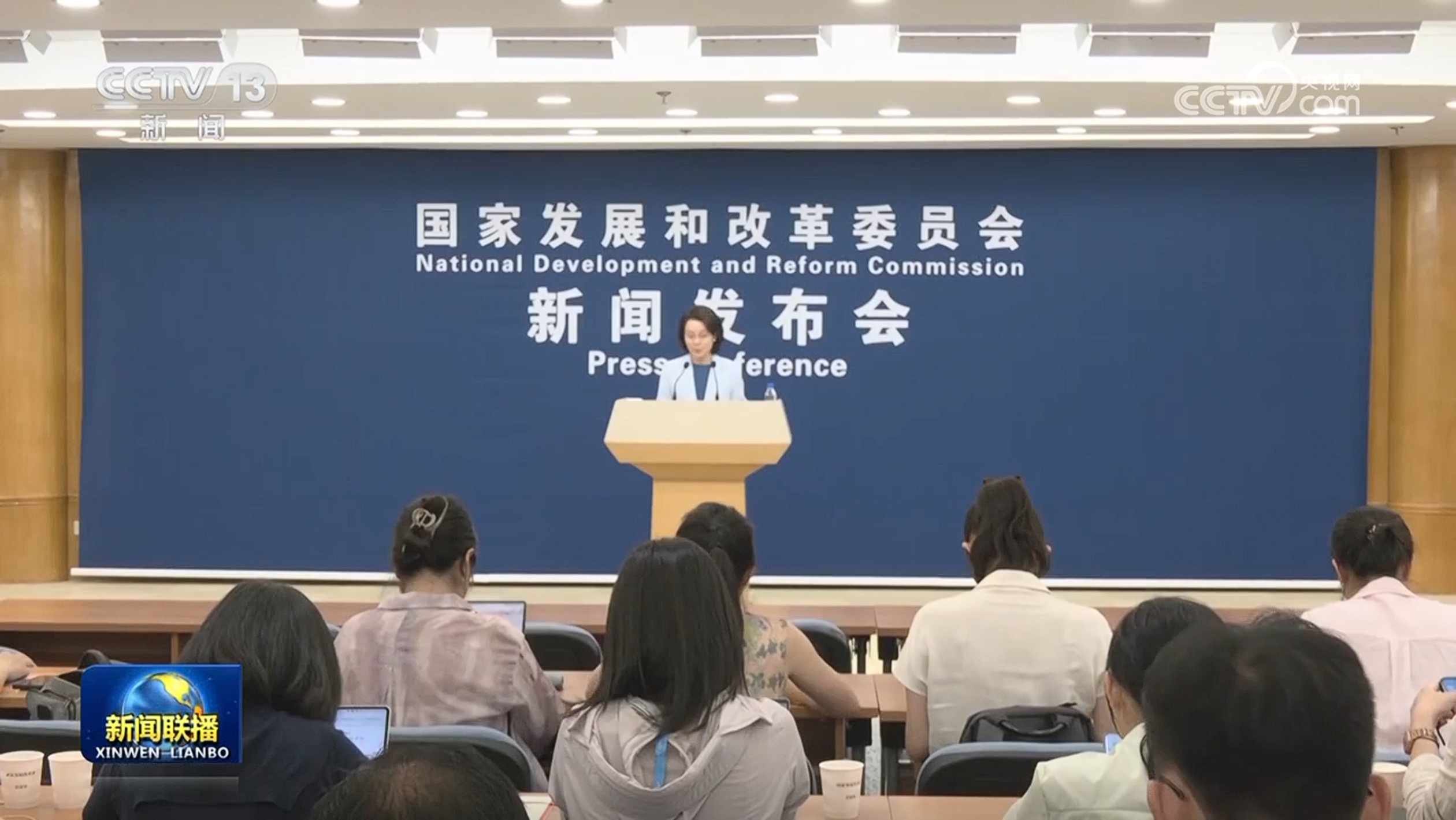 以高质量服务提振消费、扩大内需——聚焦扩大服务消费系列政策举措
