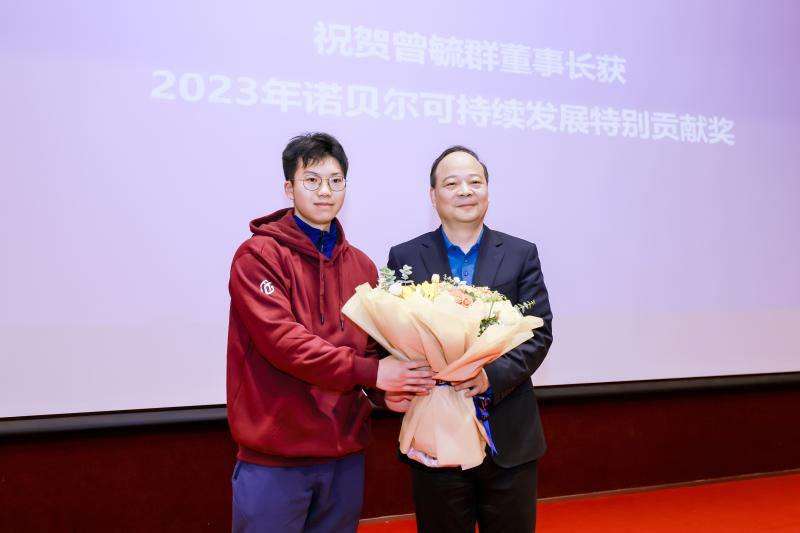 上海国家会计学院院长卢文彬：致力于培养战略型财务分析师
