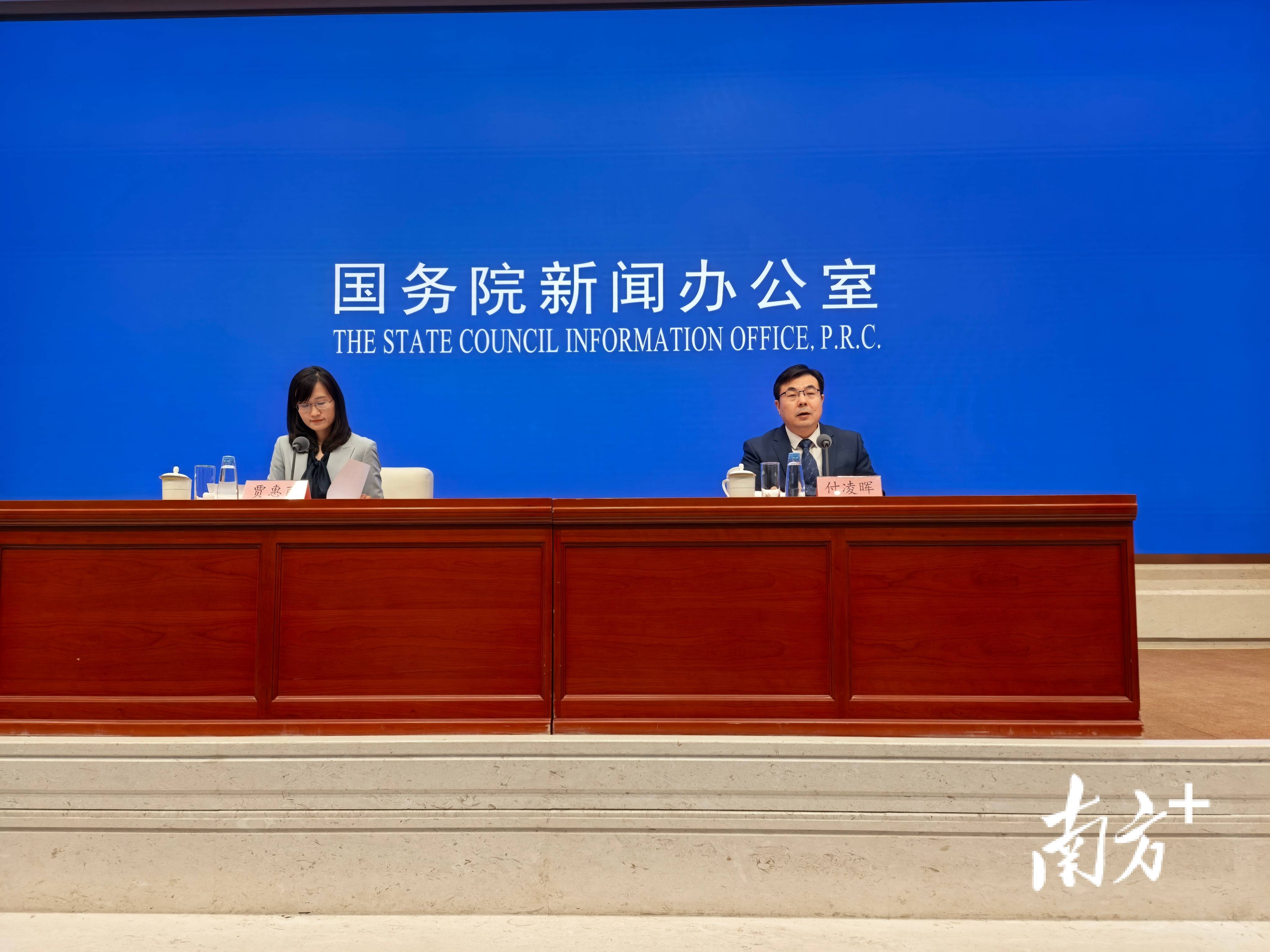 国家统计局：前9月全国固定资产投资371535亿元