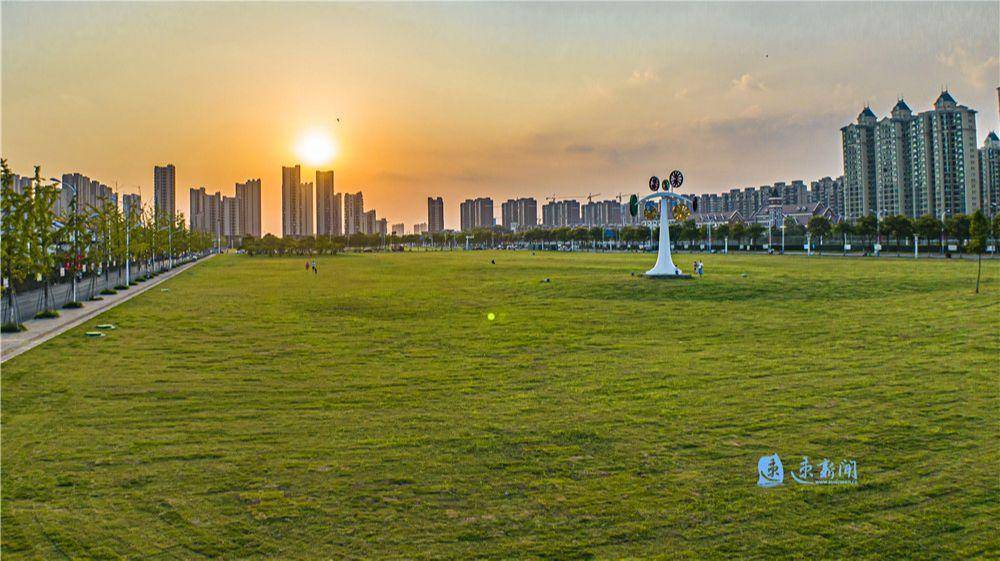 五部门联合印发《工业绿色微电网建设与应用指南（2026—2030年）》 积极拓展工业绿色微电网应用场景