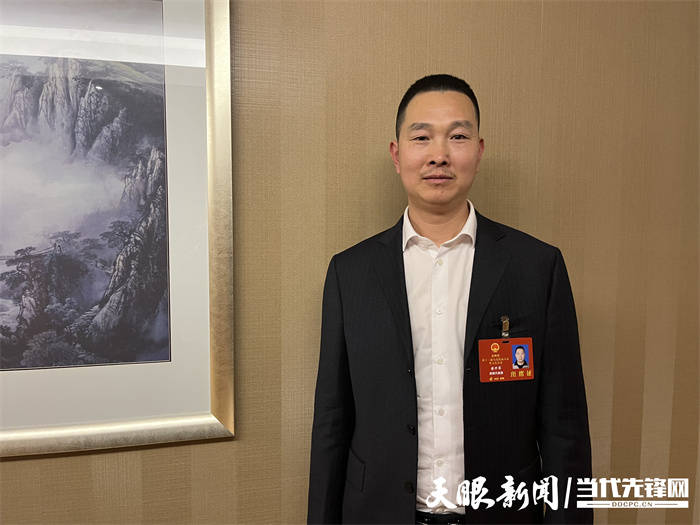 两会现场速递丨跑好中国汽车“下一程”——代表委员给出关键词