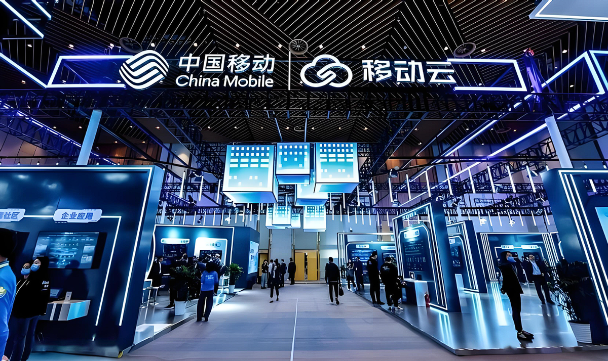 政策加码护航 企业迅捷布局 智能体成拉动制造业转型新引擎