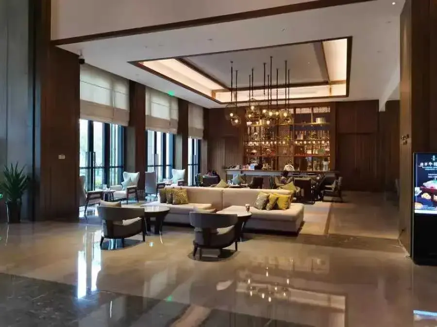 开启资产“甩卖”模式？凤凰光学将向控股股东出售XR业务资产组