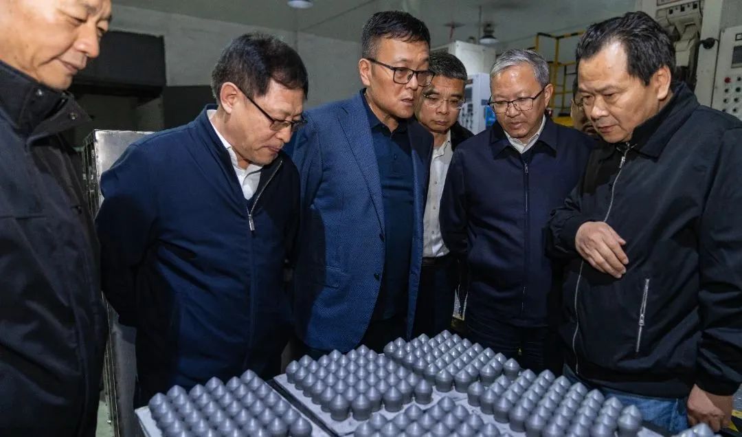 中钨高新：硬质合金全国重点实验室召开第一届管理委员会、学术委员会第一次会议