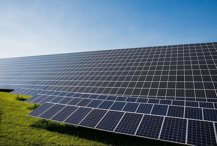 2025年Q1出货5GW，隆基为何能蝉联中国工商业光伏市场第一？