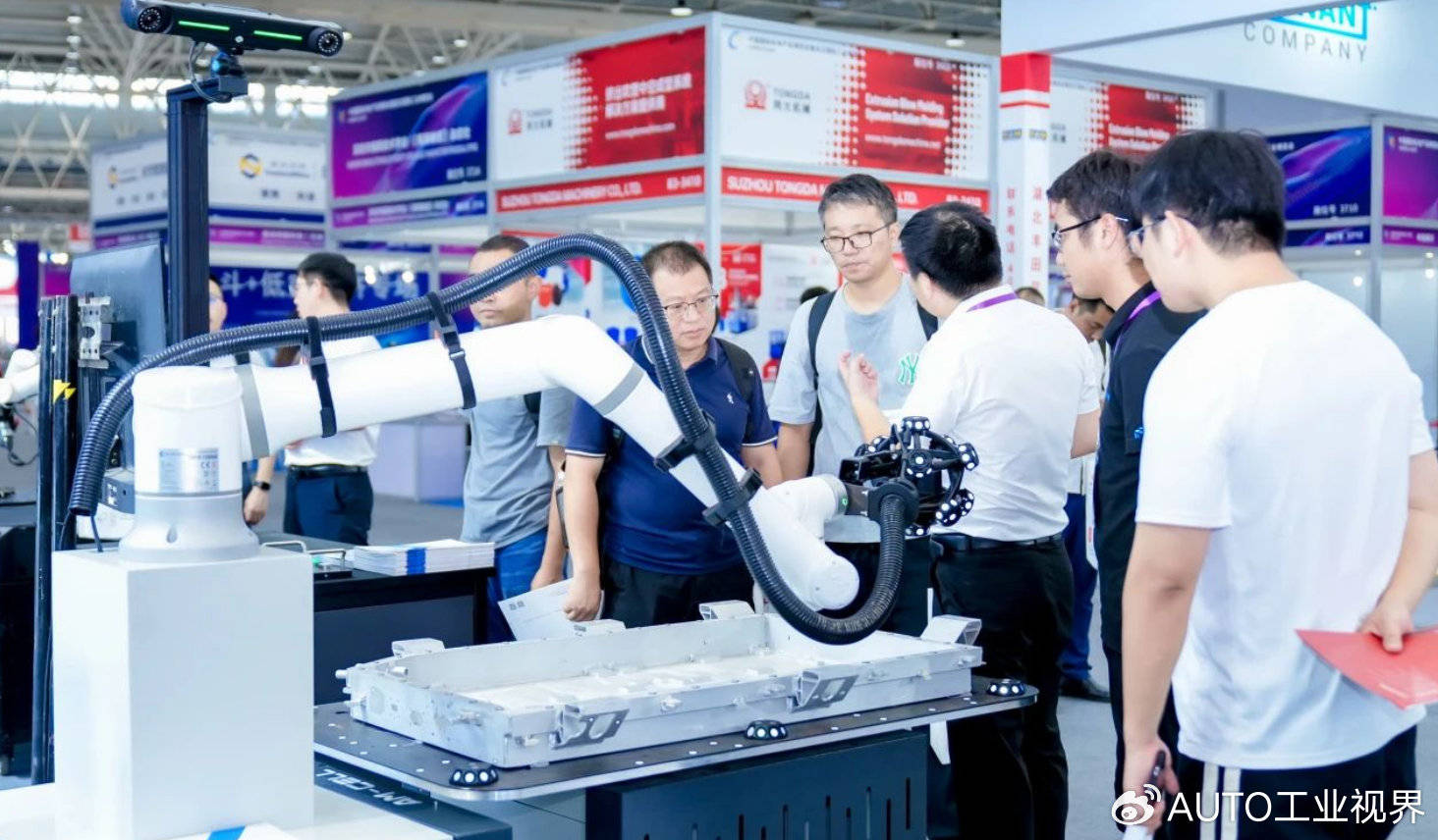 从一台机器人看制造业向新而行