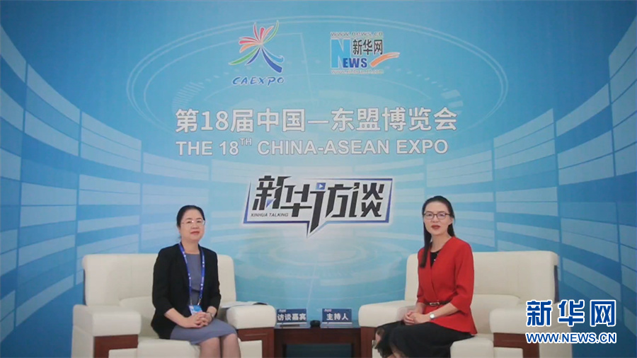 新华访谈 | 机器人“通小舞”是如何实现“丝滑跳舞”的？