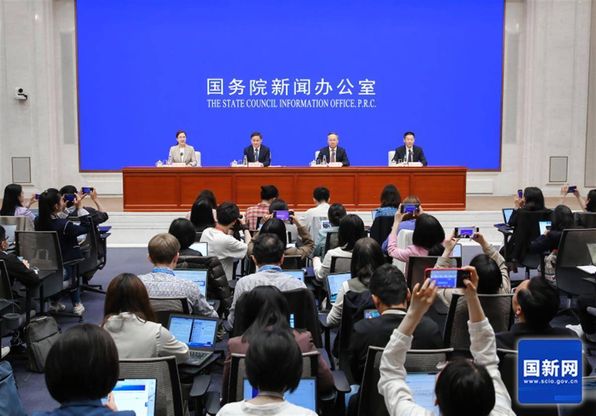 金融监管总局局长李云泽：合力构建金融高水平开放新格局