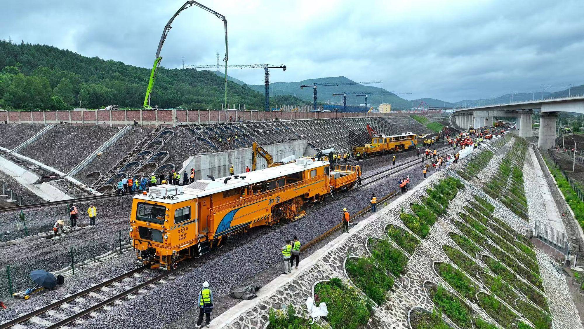 宿连航道整治配套新长铁路改建工程正式通车