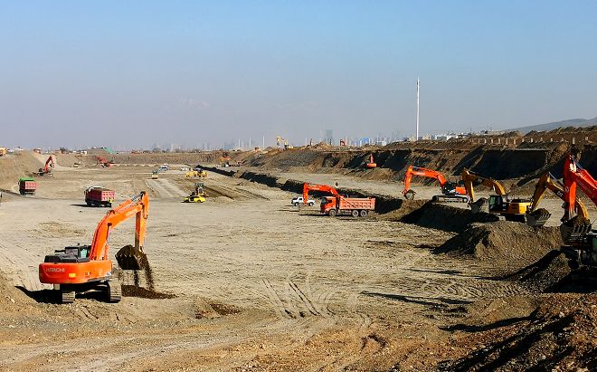 潮涌新疆70年 丝路新程：立体通道联通亚欧