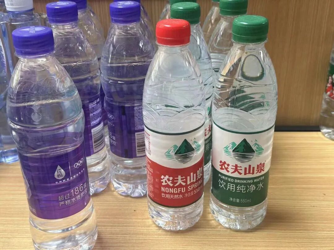 农夫山泉上半年营收256.22亿元 茶饮料营收首破百亿