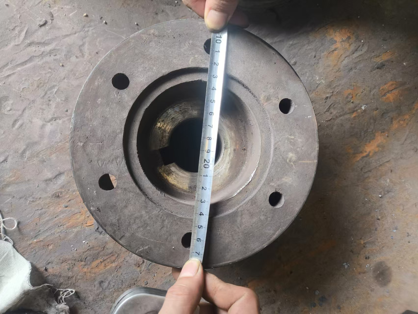 三联锻造杨成荣获“金牛财务总监奖”