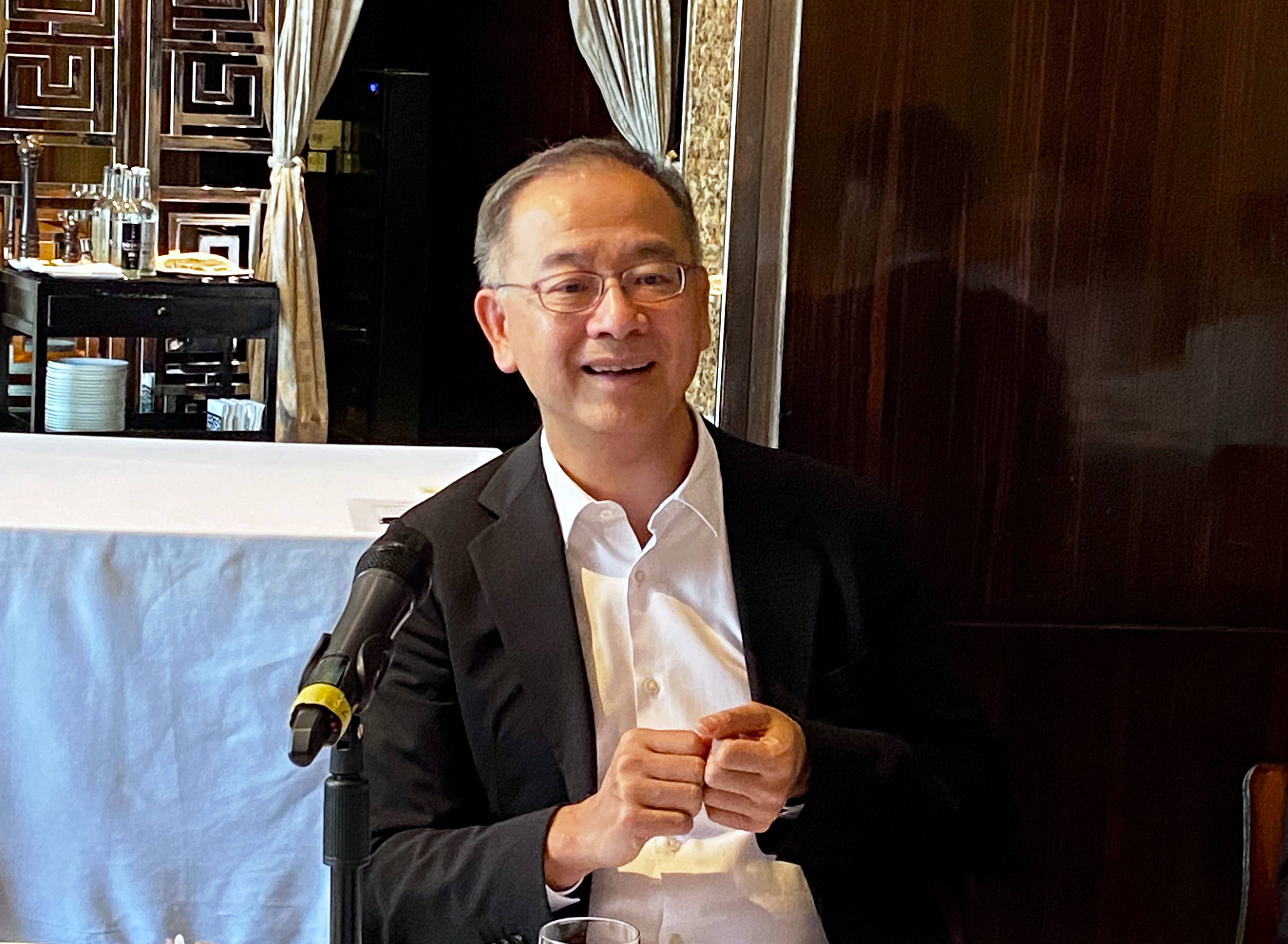 金融监管总局副局长周亮:持续深化内地与香港互联互通