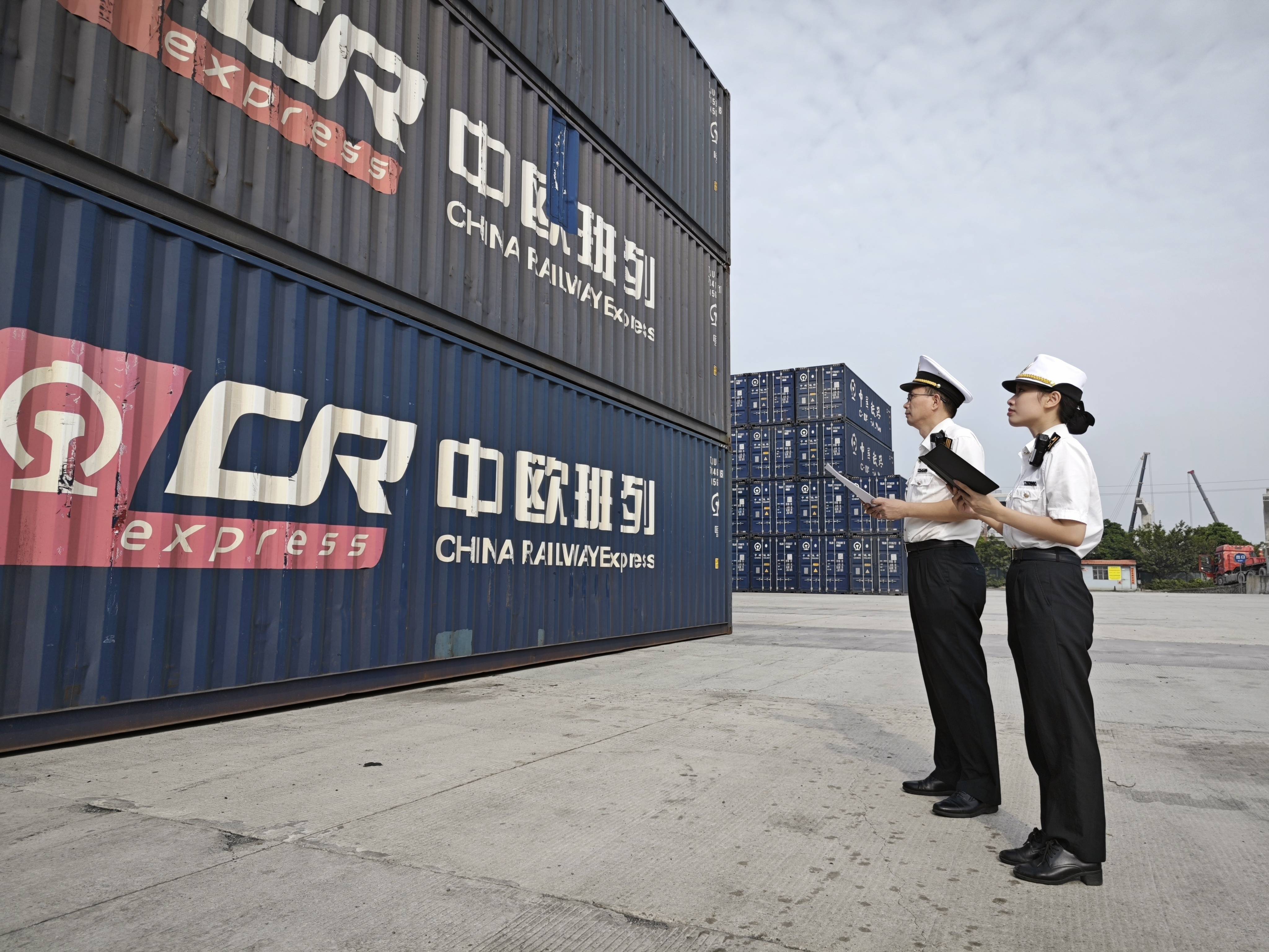 前10个月增长17.9% 西部陆海新通道外贸持续增长