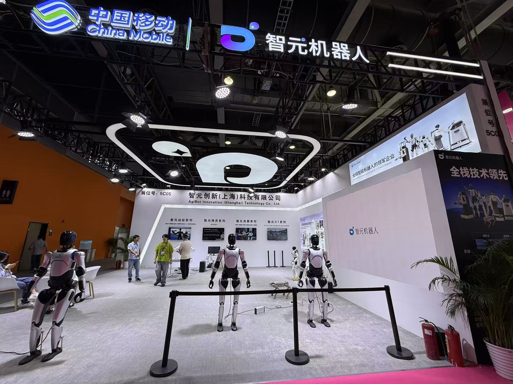 从卖硬件到“卖教练”，宇树G1-D全栈方案将如何重塑机器人赛道？