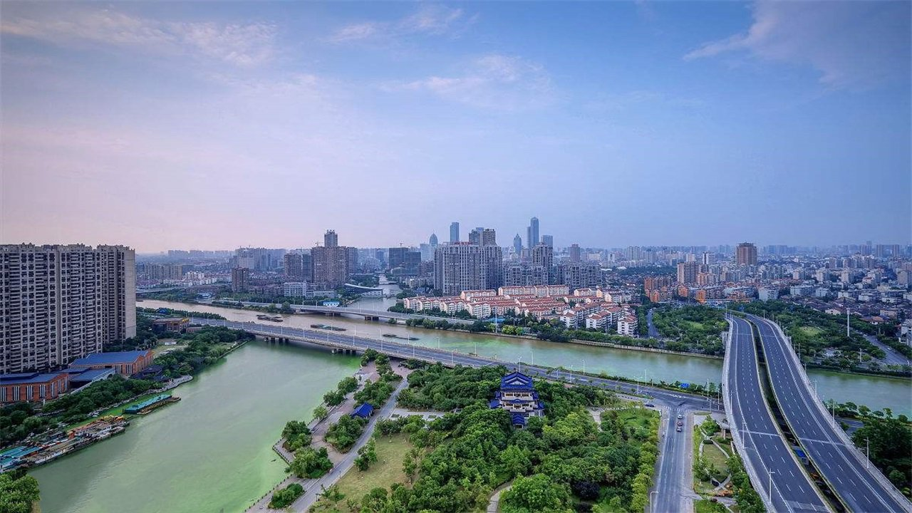 上海信托跻身万亿俱乐部 崔炳文接掌公司帅印