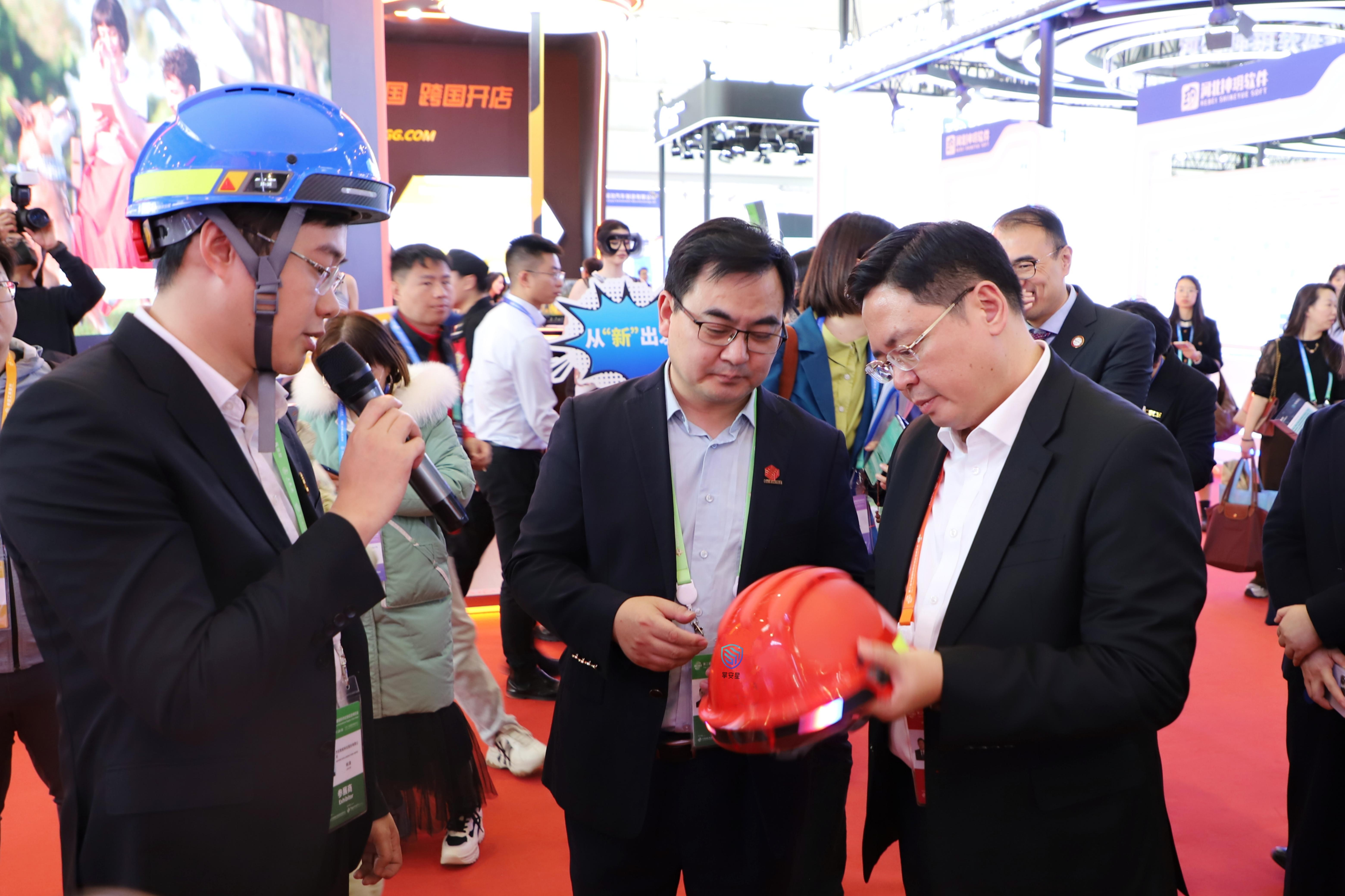 杰创智能发布全场景AI新产品