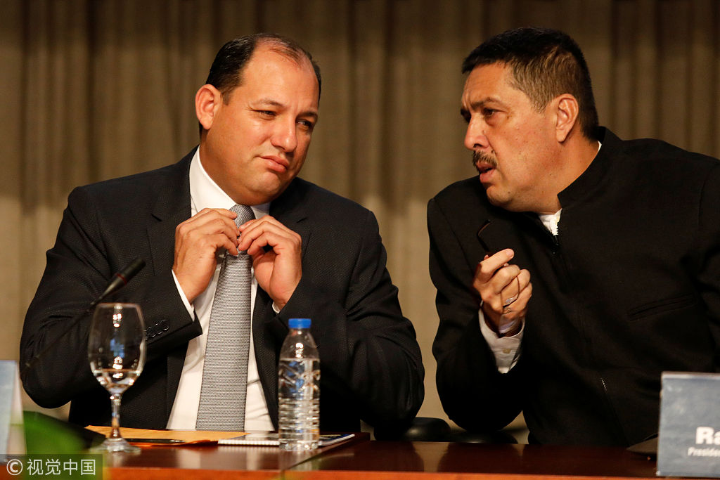 委内瑞拉代总统签署石油法改革相关法案