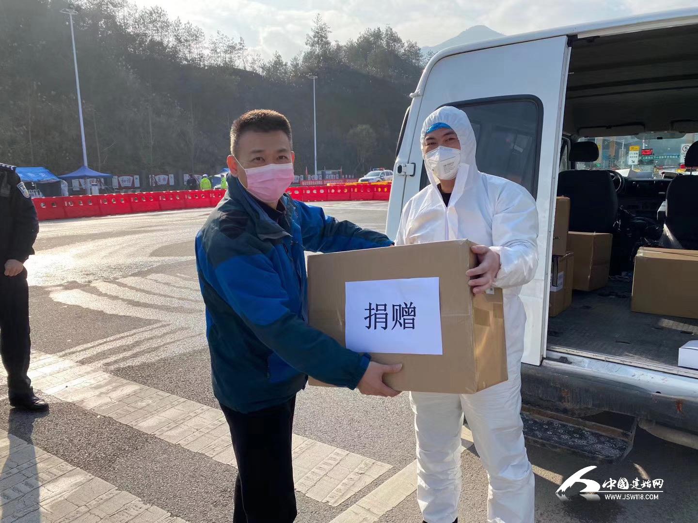 两会新华鲜报｜“接”入未来！脑机接口首入政府工作报告