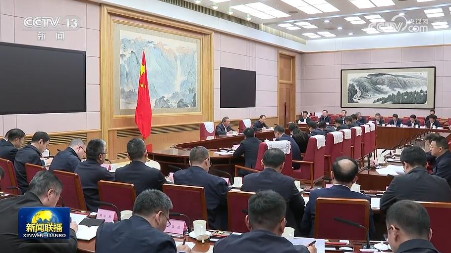 李强出席中国发展高层论坛2026年年会开幕式并发表主旨演讲