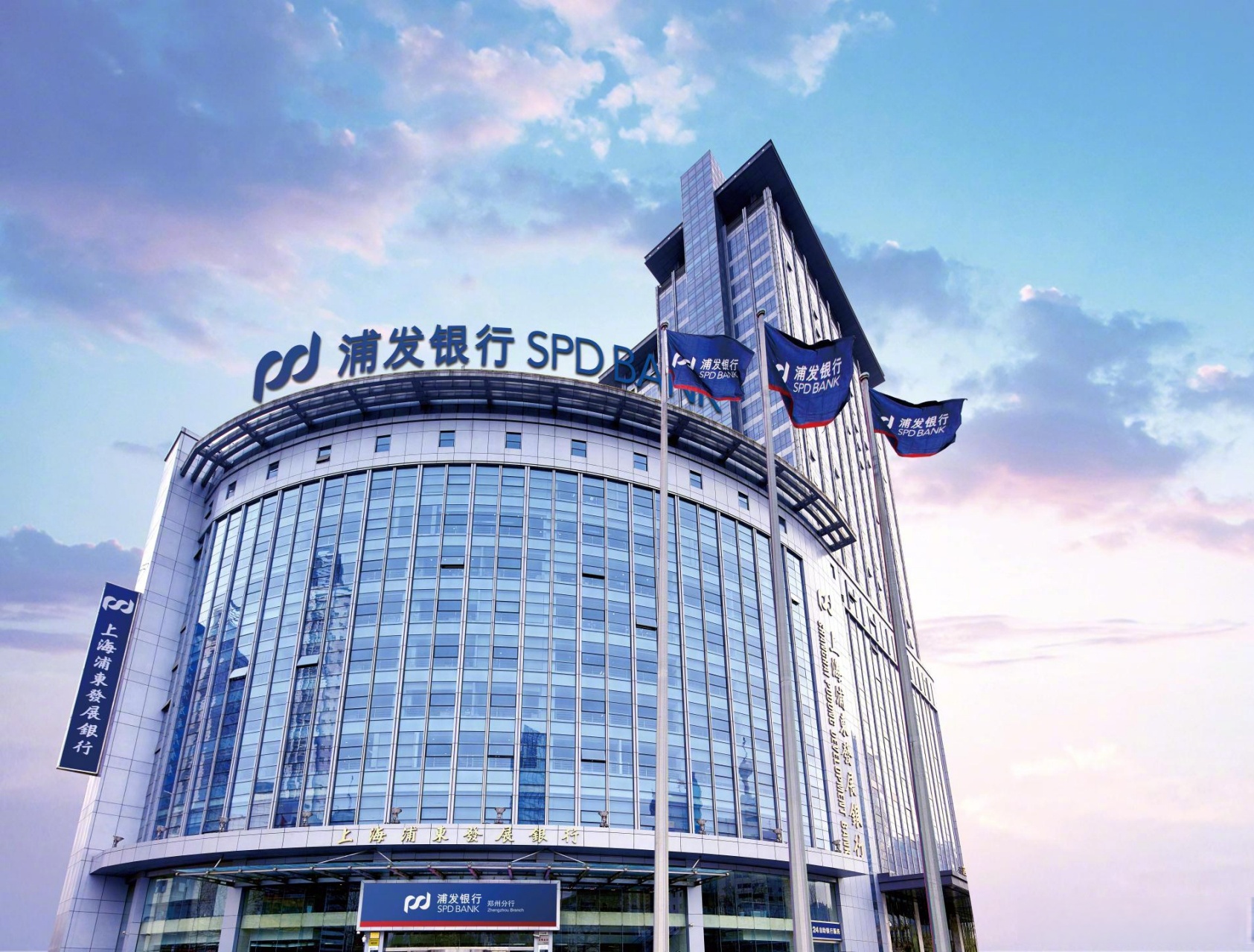 丽江股份：2025年净利润2.13亿元 同比增长1.24%